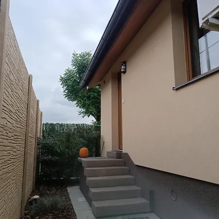Apartament Near Pva Letnany Praga